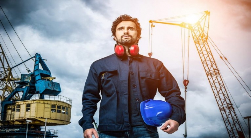 從市場需求看，棚原材料消耗管價格將進入峰值弧頂區